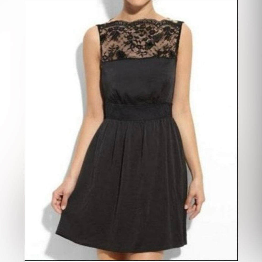 Free People dress size XS black lace stunning cocktail dress 🖤🖤🖤